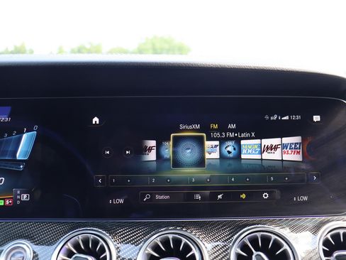 Used 2021 Mercedes-Benz AMG GT 43 w/ Driver Assistance Package image 34
