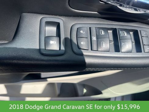 Used 2018 Dodge Grand Caravan SE w/ UConnect Hands-Free Group FWD image 11