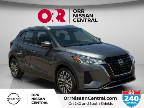 Used 2023 Nissan Kicks SV FWD image 3