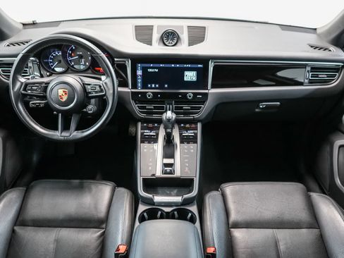 Certified 2023 Porsche Macan AWD/4WD image 19