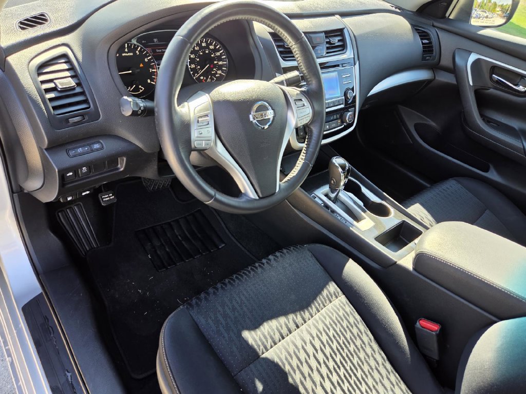 Used 2018 Nissan Altima 2.5 SV FWD image 17