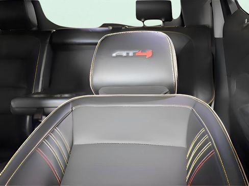 Used 2024 GMC Terrain AT4 w/ Tech Package AWD/4WD image 17