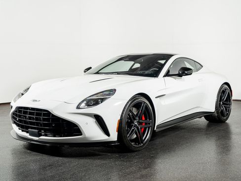 Used 2025 Aston Martin V8 Vantage Coupe image 13