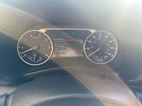 Used 2020 Nissan Sentra SR w/ Trunk Package image 10