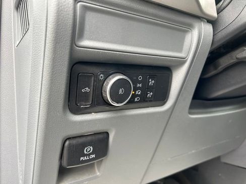 Used 2021 Ford F150 XLT image 17