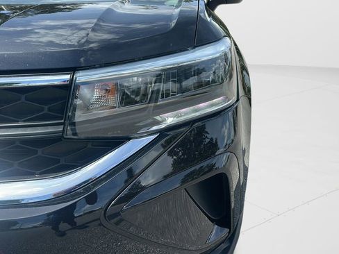 Used 2023 Volkswagen Taos SE image 10