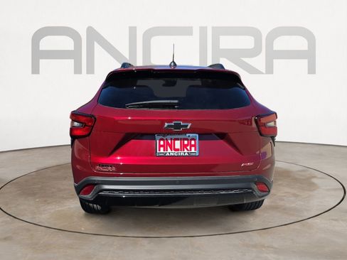 Used 2025 Chevrolet Trax RS w/ Driver Confidence Package image 7