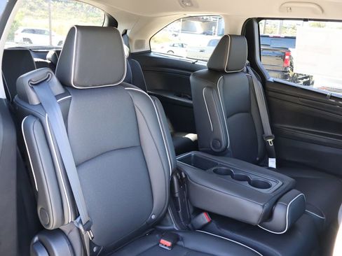 New 2026 Honda Odyssey Elite image 8