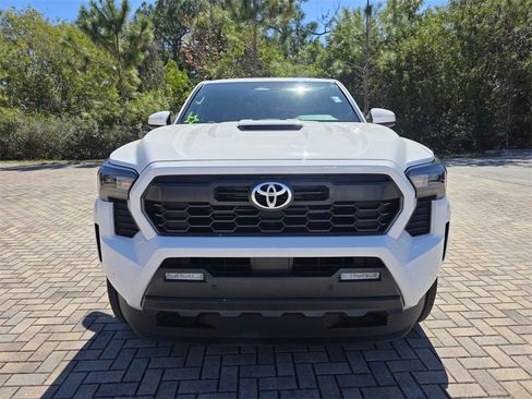 Certified 2024 Toyota Tacoma TRD Sport image 2