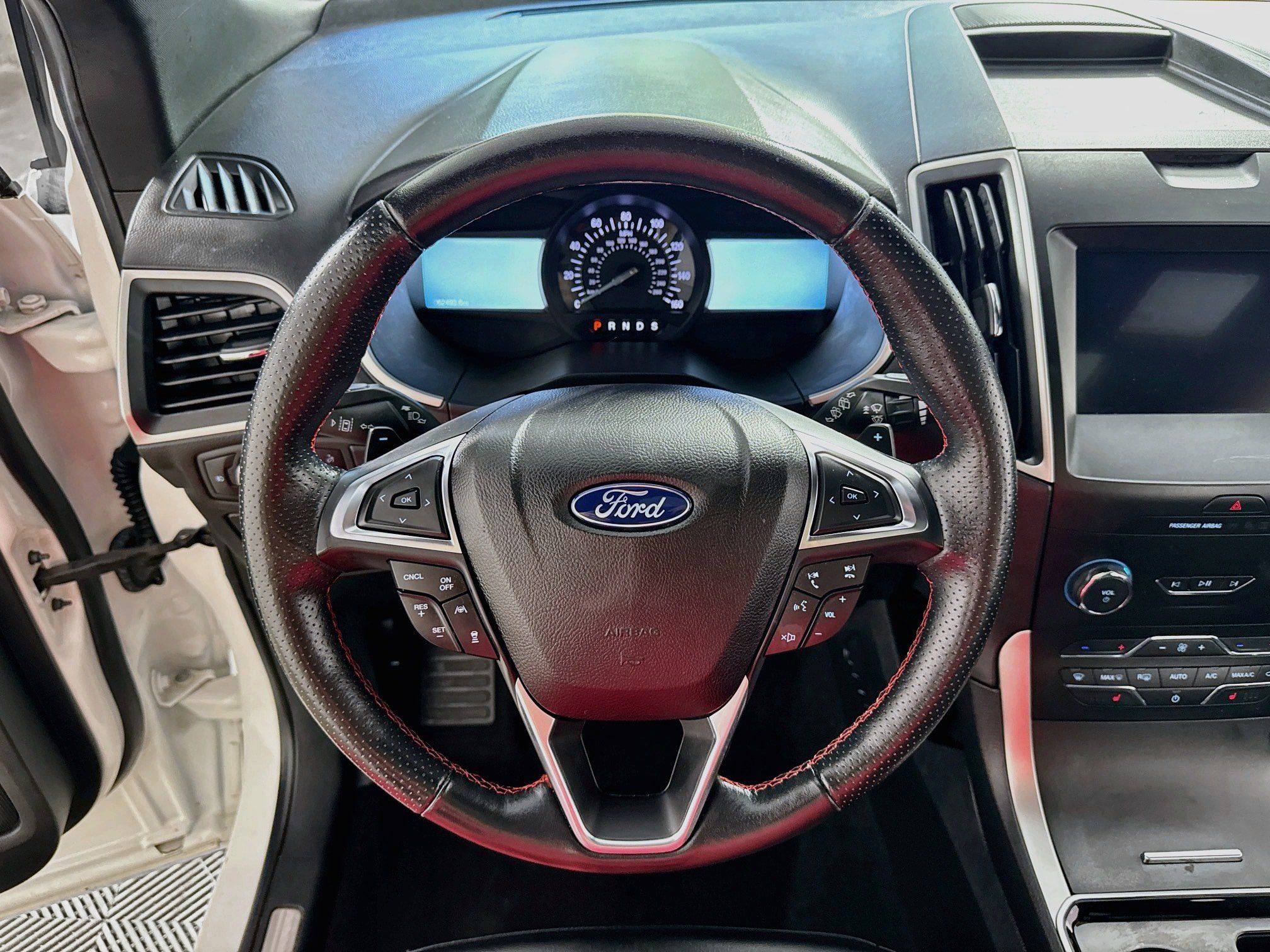 Used 2020 Ford Edge ST-Line w/ Cold Weather Package AWD/4WD image 16