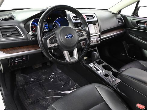 Used 2016 Subaru Outback 2.5i Limited image 12