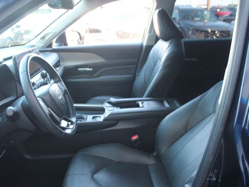 Used 2024 Toyota Grand Highlander AWD image 24