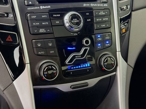 Used 2011 Hyundai Sonata Limited FWD image 17
