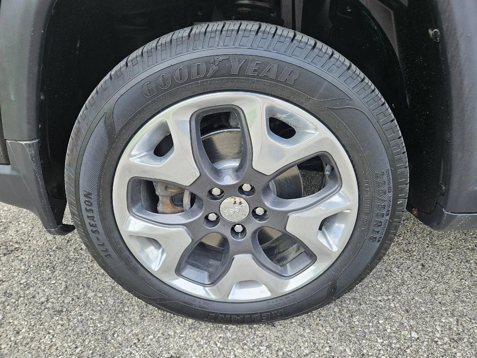 Used 2019 Jeep Compass Limited w/ Safety & Security Group AWD/4WD image 9