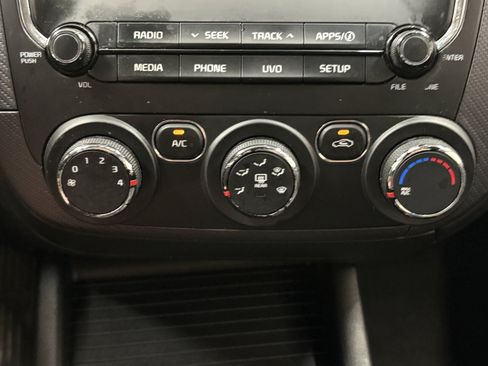 Used 2018 Kia Forte S FWD image 14