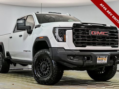 Used 2024 GMC Sierra 2500 AT4X w/ AT4X AEV Edition image 1