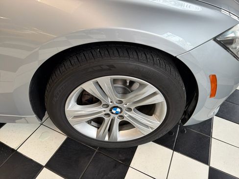 Used 2017 BMW 330i xDrive 330i xDrive SULEV Sedan image 8