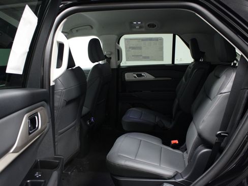 New 2026 Ford Explorer Active w/ Active Comfort Package image 13