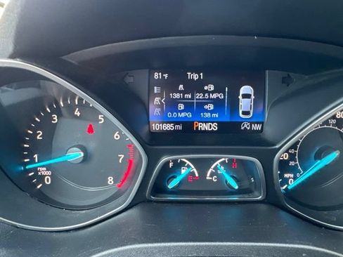 Used 2018 Ford Escape Titanium FWD image 16
