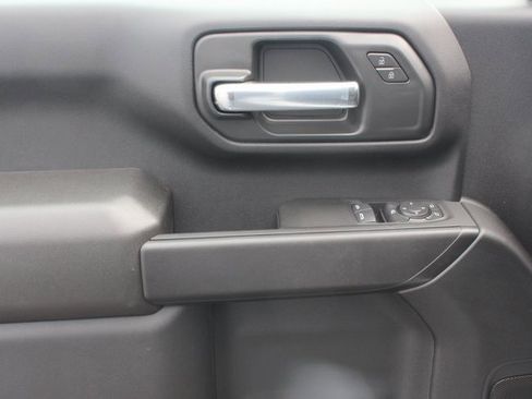 New 2026 GMC Sierra 2500 Pro w/ Convenience Package image 16