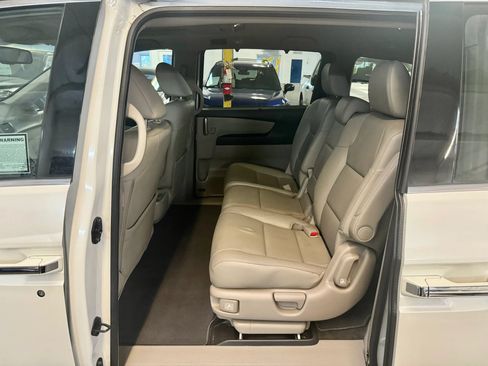 Used 2012 Honda Odyssey Touring image 8