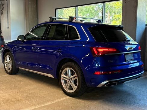 Used 2024 Audi Q5 e Premium w/ Convenience Package AWD/4WD image 3