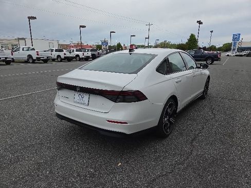 New 2026 Honda Accord SE image 5