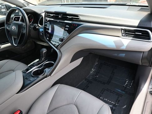 Used 2018 Toyota Camry XSE w/ Audio Package FWD image 8