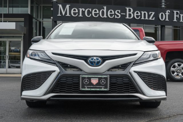 Used 2021 Toyota Camry XSE w/ Cold Weather Package FWD image 2