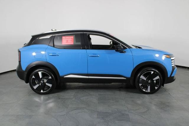 Certified 2025 Nissan Kicks SR w/ SR Premium Package FWD image 12