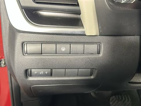 Used 2023 Nissan Rogue SV AWD/4WD image 19