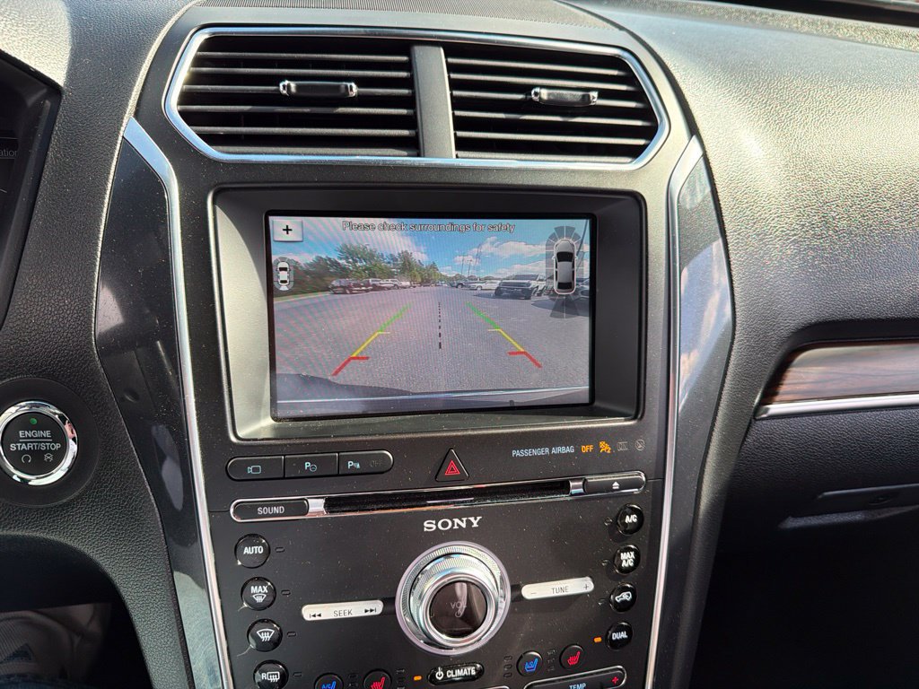 Used 2018 Ford Explorer Limited w/ Equipment Group 301A FWD image 3