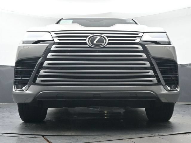 Used 2023 Lexus LX 600 4WD w/ Luxury Package image 44