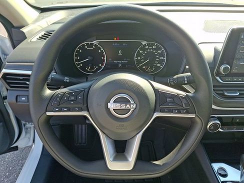 New 2026 Nissan Altima 2.5 SV AWD/4WD image 8