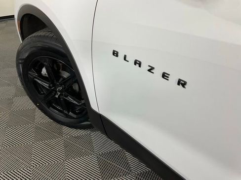 Used 2024 Chevrolet Blazer LT w/ Midnight/Sport Edition FWD image 40
