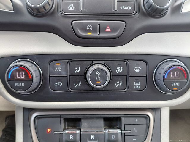 Used 2024 GMC Terrain Denali w/ Denali Premium Package AWD/4WD image 28