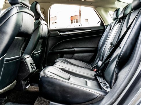 Used 2018 Ford Fusion Energi Titanium image 32