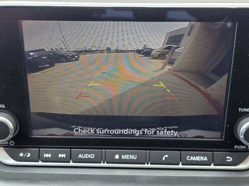 Used 2023 Nissan Rogue S image 13