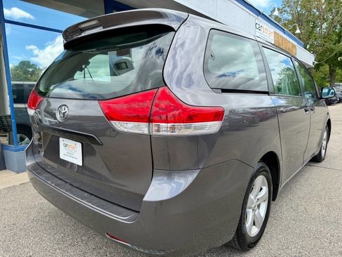 Used 2014 Toyota Sienna L FWD image 9