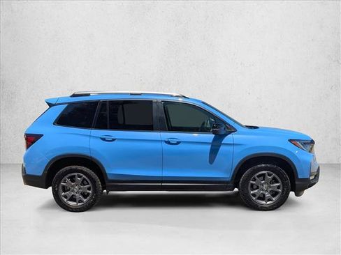 Used 2024 Honda Passport TrailSport image 4