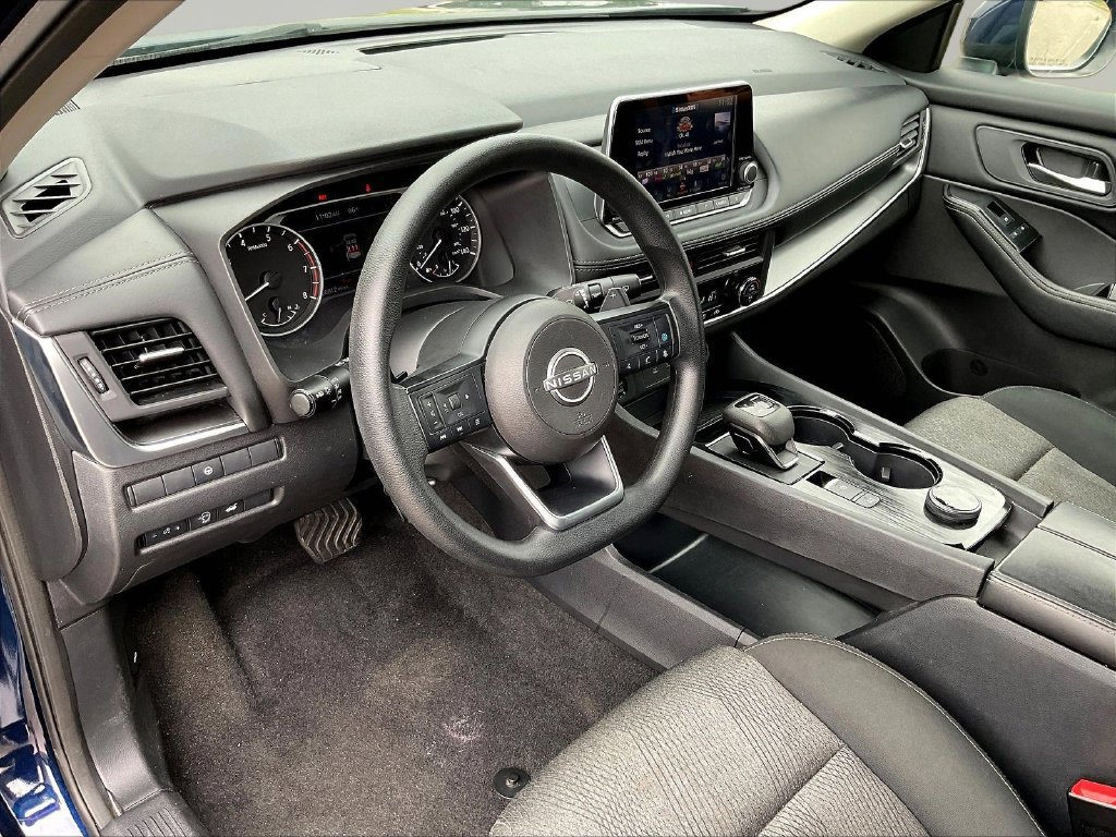 Used 2024 Nissan Rogue SV AWD/4WD image 20