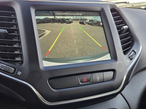 Used 2022 Jeep Cherokee Latitude image 14