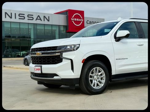 Used 2021 Chevrolet Suburban 2WD image 2