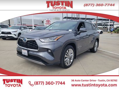 Used 2023 Toyota Highlander Platinum
