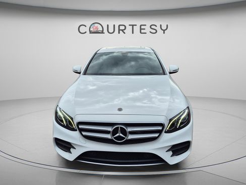 Used 2019 Mercedes-Benz E 300 image 10