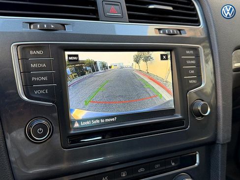 Used 2017 Volkswagen Golf Alltrack SE image 21