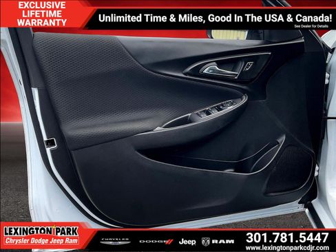 Used 2024 Chevrolet Malibu LT FWD image 19