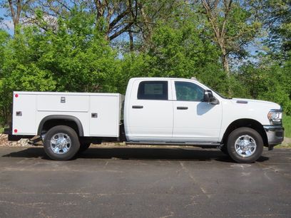 New 2024 RAM 2500 Tradesman w/ Chrome Appearance Group
