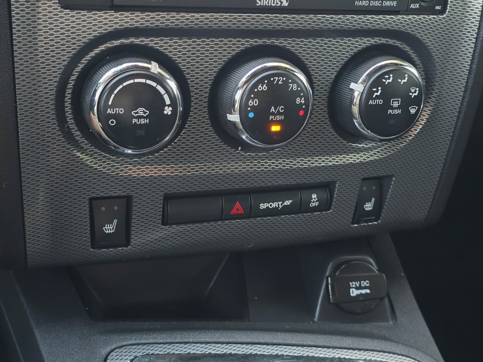 Used 2012 Dodge Challenger R/T RWD image 19