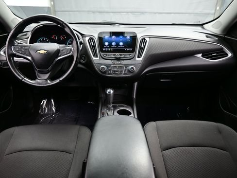 Used 2020 Chevrolet Malibu RS FWD image 17